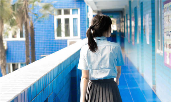 瑞安如何找到一个可以帮助我生孩子的女人？